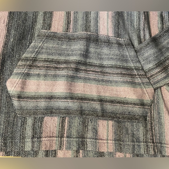 Lucky Brand Sweater - Picture 5 of 5